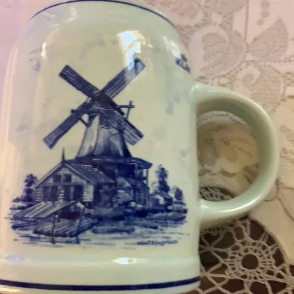 HOLLAND DELFT BLUE LARGE COFFEE CUP MUG WINDMILL SOUVENIR  “KLM” VINTAGE VTG - Picture 3 of 13